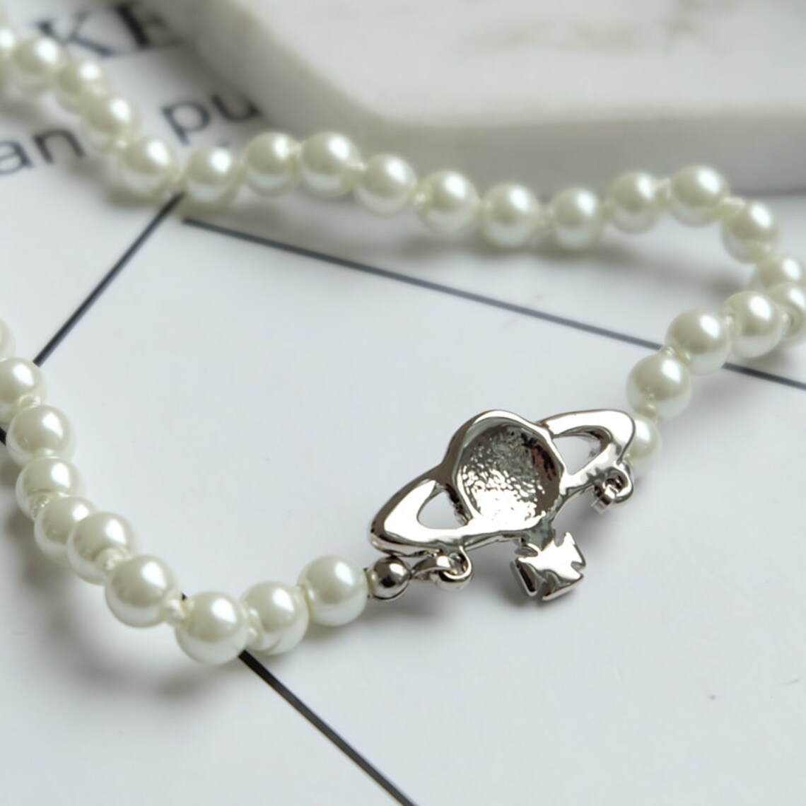 Mini Bas Relief Choker Silver Orb Necklace Pearl Necklace Etsy Mini Bas Relief Choker Silver Orb Necklace Pearl Necklace Etsy