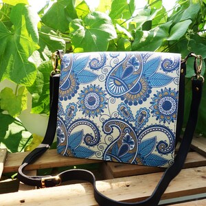 Floral Print Leather Cross Body Bag Handmade Coin Card Sling Bag For Women And Girl Party Travelling Carry Purse image 3