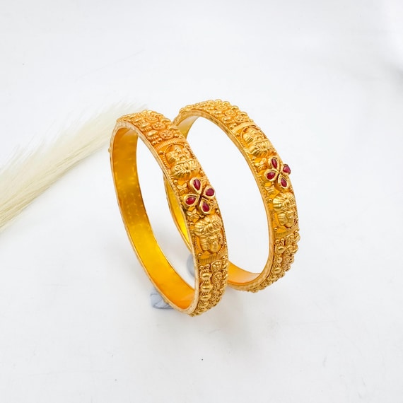 Gold Indian Bangle: Traditional Style with Red Stones (22k)