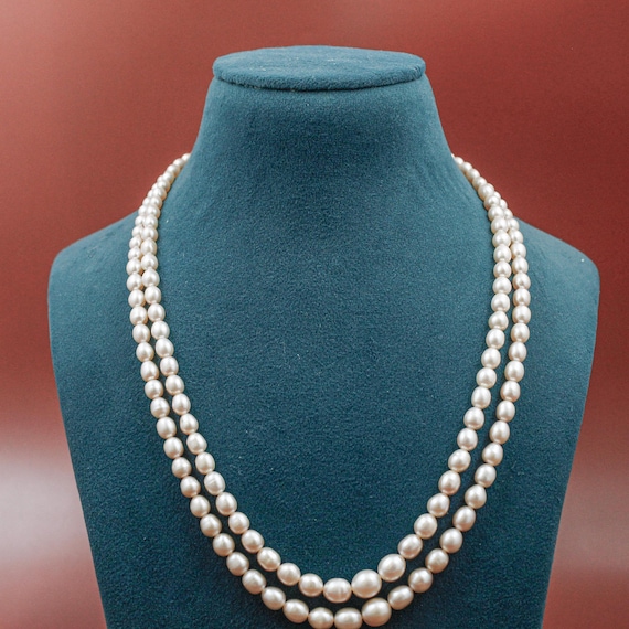Double Strand Pearl Necklace for Women, Elegant Bridal Jewelry, Layered Freshwater Pearls, Timeless Gift for Her, Classic Vintage Style