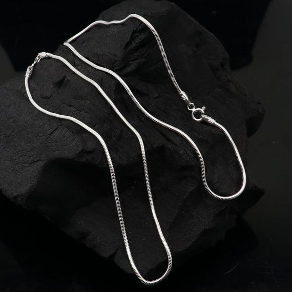 Adjustable 925 Silver Anklet – Sleek, Stylish Foot Jewelry for Everyday Wear & Special Occasions