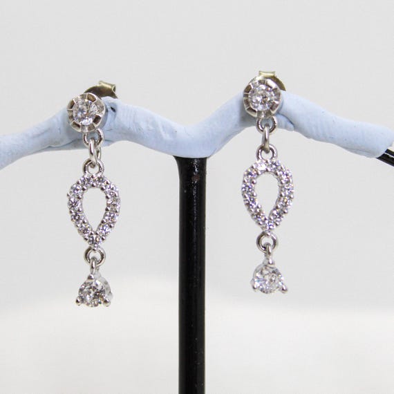 Crystal Drop Earrings for Women, Silver Tone Teardrop Dangle Earrings