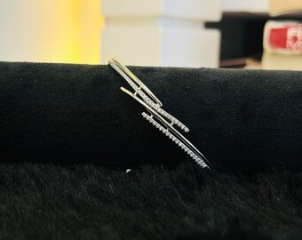 925 Sterling Silver Bangle Cuff: Elegant Open Design