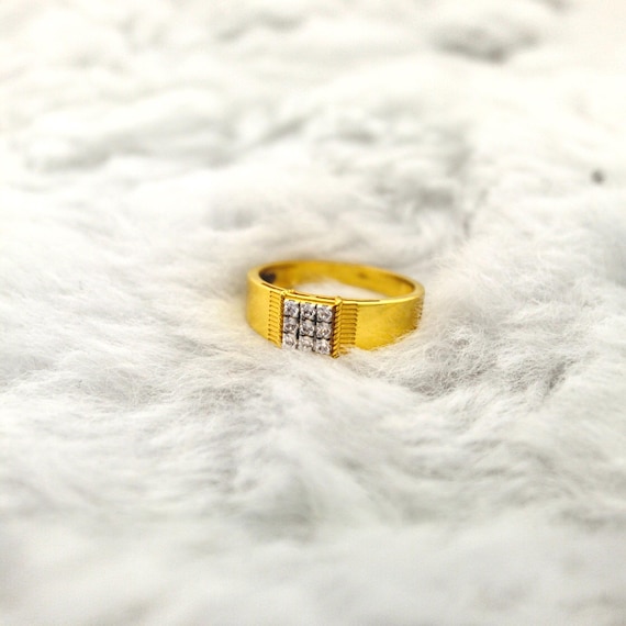 22K Gold Men's Ring: Stylish Daily Wear Accessory