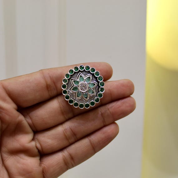 Elegant Silver Adjustable Ring with Green Stone Detailing - Vintage-Inspired Statement Jewelry