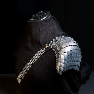 Schulterstück/Schultertasche