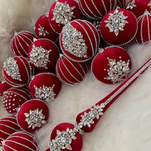 RED AVAILABLE 31pcs Set of Christmas Tree Ornaments With Topper ...