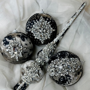11pcs set of Christmas tree ornaments with gorgeous topper, handmade shiny Christmas tree balls, rhinestone baubles and topper