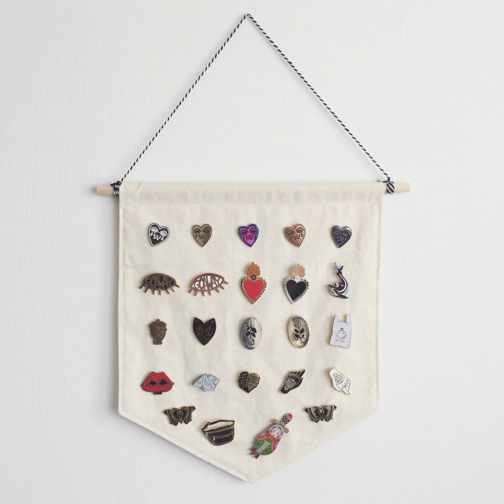 STAUBER Best Pin Display and Organizer Pin Collection Display Holder for  Displaying Enamel Pins 