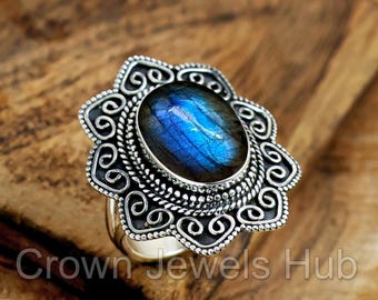 Handmade Labradorite Sterling Silver Ring: Filigree Statement Jewelry