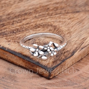 Zweig Ring mit Blume, Floraler Ring, Zweig Ring, FloralEr Zweig Ring, zierliche Ast Ring, 925 Sterling Silber Floral Ring, Handgefertigter Silber Ring