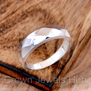 Geometric Rhombus Sterling Silver Band Ring - Oxidized Finish