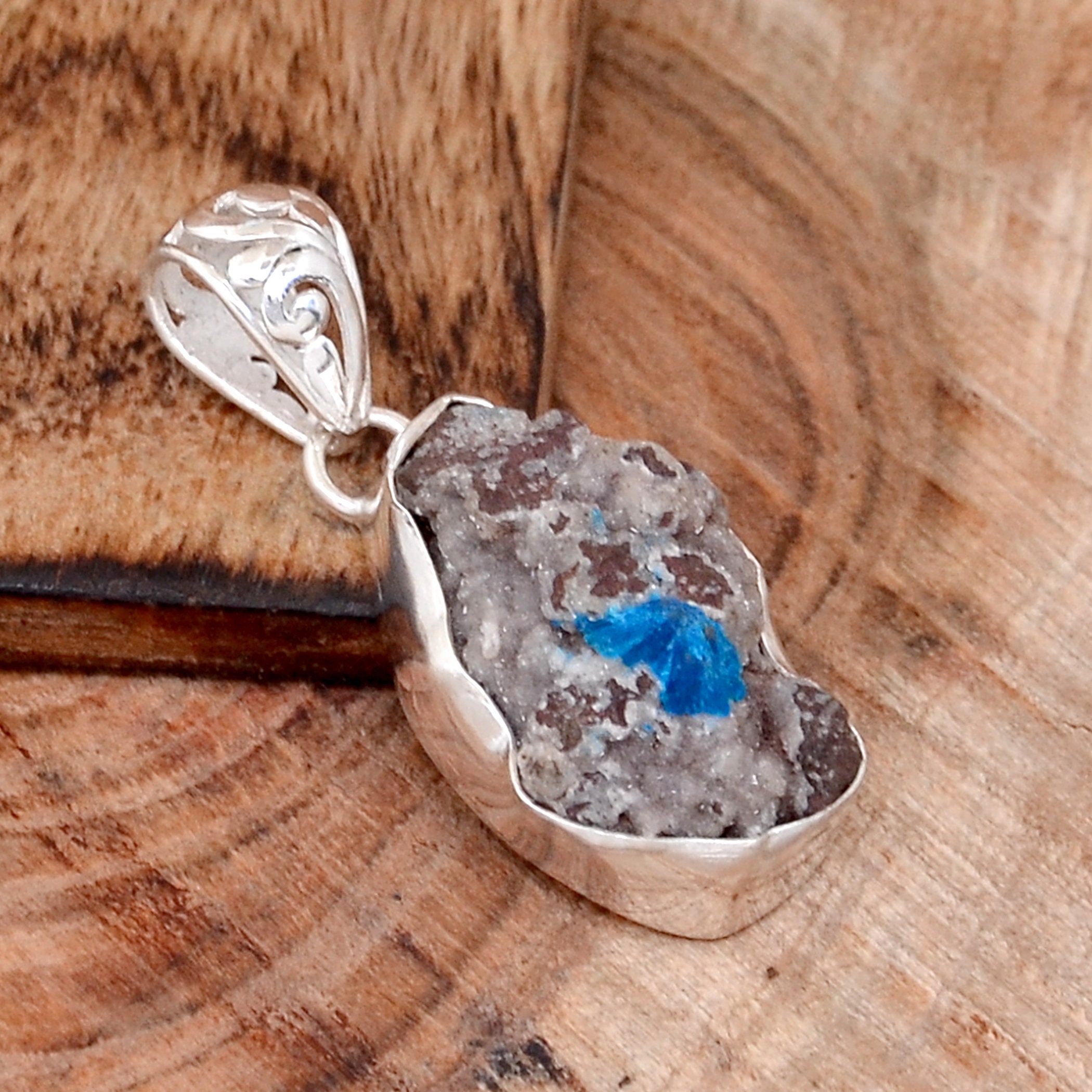 Cavansite necklace discount