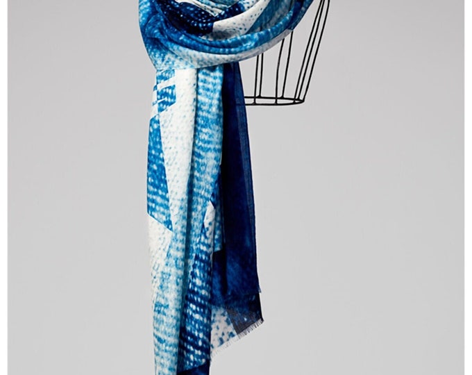 High-Quality Pure Cashmere Shawl – Blue & White, Luxury Oversized Scarf, Exclusive Design