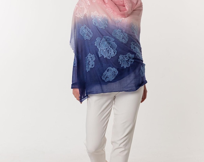 Luxury Navy Blue & Soft Pink Cashmere Shawl – Silk Lace, Elegant Wrap, Exclusive Design