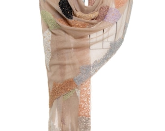 Organic Cashmere Pashmina – Beige Shawl with Pastel Embroidery, Soft Leaf Design, and Natural Pearls