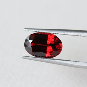 3.33ct Oval Rhodolite Granat: Röd Pyrope Almandine Ädelsten bild 3