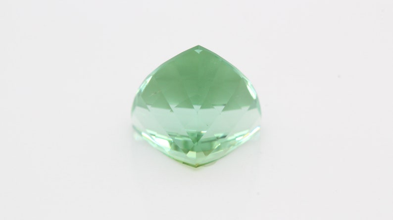 4.03ct Green Tourmaline: Shield Cut Nigerian Gemstone image 4