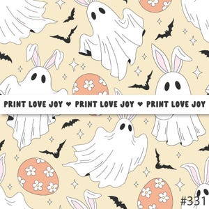 Puede incluir: Patrón repetido con fantasmas blancos, fantasmas conejos, murciélagos y huevos de Pascua florales sobre un fondo amarillo claro. El texto "PRINT LOVE JOY" se repite. El diseño incluye estrellas y el número "#331".