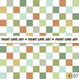 Könnte beinhalten: Ein nahtloses Muster mit einem karierten Design, das Quadrate in Grüntönen, Hellblau, Orange und Gelb zeigt. Das Muster wiederholt sich über das gesamte Bild. Der Text "PRINT LOVE JOY ♥ PRINT LOVE JOY ♥ PRINT LOVE JOY" wird in der Mitte des Bildes angezeigt. Die Nummer "#107" wird in der unteren rechten Ecke des Bildes angezeigt.
