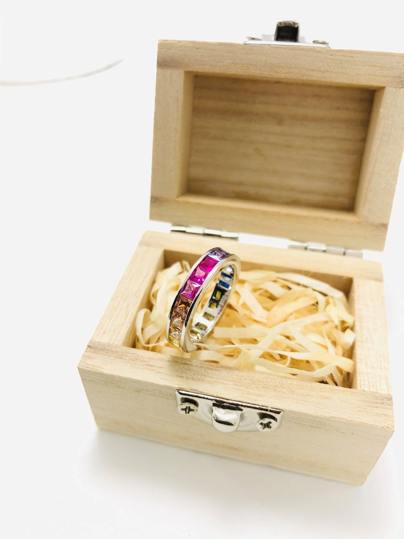 Unique ring, Gift for her Bridal gift Sterling silver square cut Saphire anniversary Infinite ring Rainbow Saphire stone ring