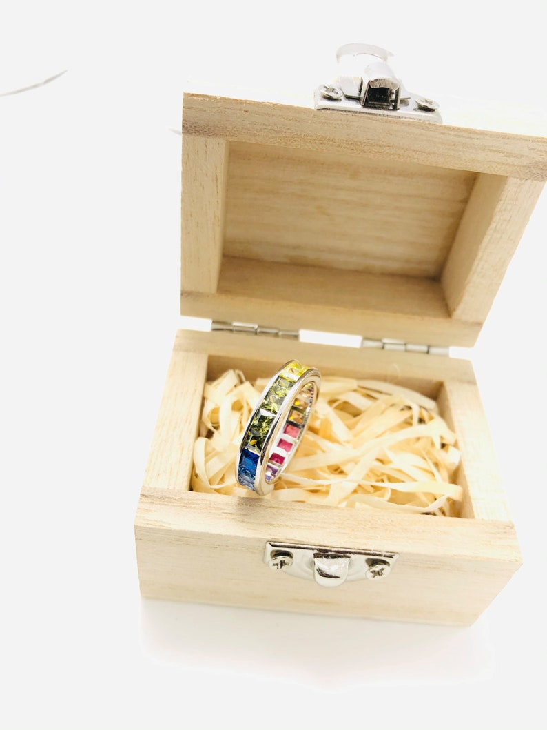 Unique ring, Gift for her Bridal gift Sterling silver square cut Saphire anniversary Infinite ring Rainbow Saphire stone ring