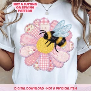 Puede incluir: Un juego de tres tazas de cerámica con un acabado mate moteado. Las tazas son de color crema, gris claro y gris oscuro. Cada taza tiene un diseño simple y minimalista.