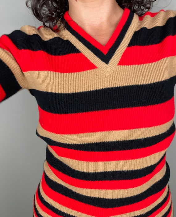 Vintage v neck stripe red, tan, & black long slee… - image 5