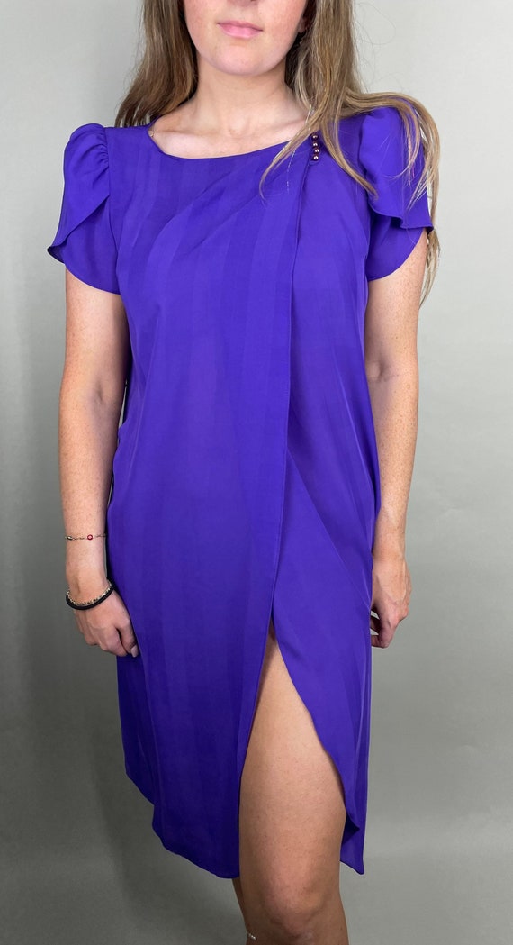 70’s Vibrant purple semi sheer short sleeve midi … - image 2