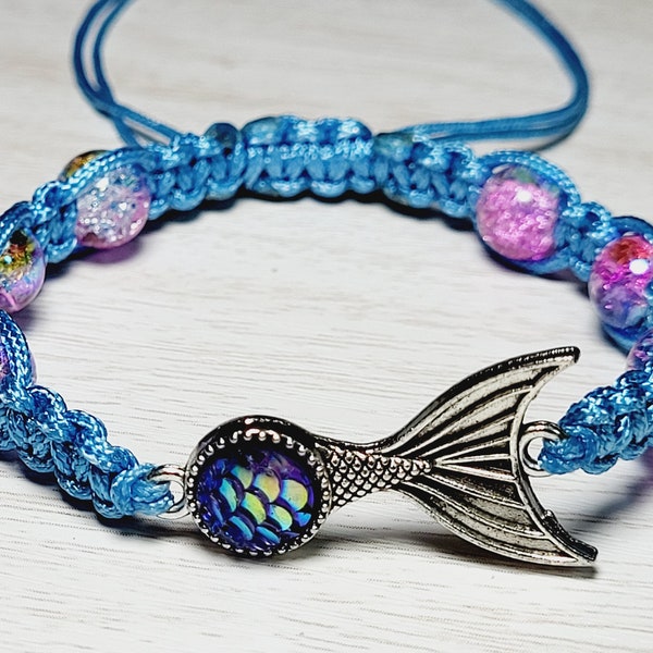 Mermaid Tail - Rainbow Glow Beads | Woven Accessory | Friendship Bracelet | Adjustable | Purple - Teal - Ocean Blue | Knotted Macrame