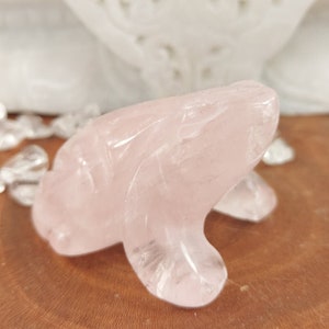 Rose Quartz Carving Frog
