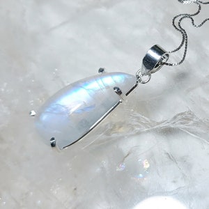 AAA high quality necklace pendant rainbow moonstone silver