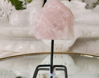 Rose quartz raw stone stand