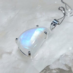 AAA high quality necklace pendant rainbow moonstone silver