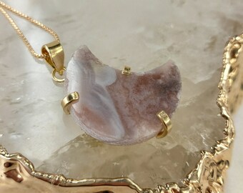 Pendant Pink Amethyst Moon Gold