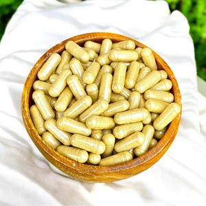 Organic Wormwood Capsules Vegan, 500mg, Made fresh to order