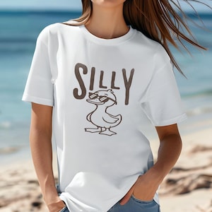 Silly Goose shirt, Goose Lover Shirt, Humorous Goose Clothing, Funny Silly Shirt, Trendy Goose Tee, Retro Funny Meme Gift, Funny Goose tee