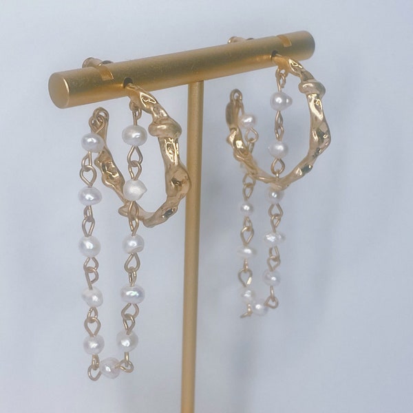 Hoop with Pearl Chain Earrings / Freshwater Pearl Chain Crumpled Hoop Earrings / Pearl Chain Connected Hoop Earring /Unique Design Earrings