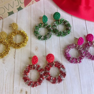 Christmas Tinsel & Seed Bead Earrings / Christmas Theme Earrings / Holidays Party Earrings / Tinsel Wreath Drop Earrings