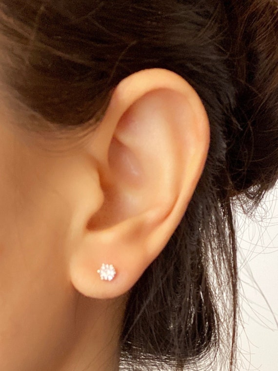 6 Prong CZ Stud Earrings / Small Cubic Zirconia Earring / Simple