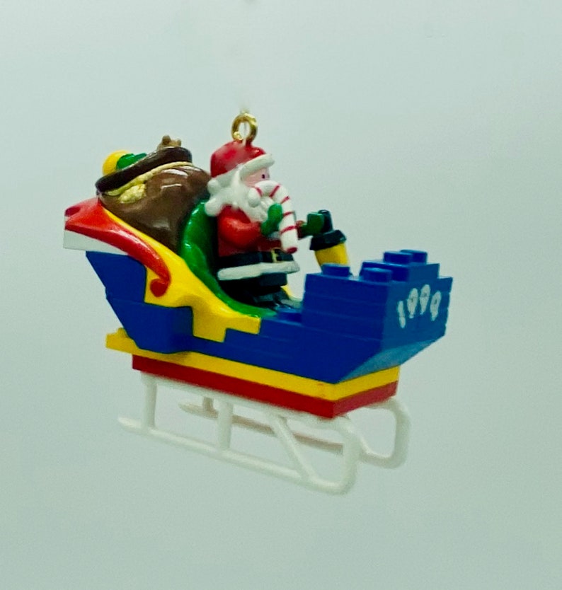 Hallmark Keepsake Ornament Santa/'s Lego Sleigh!!