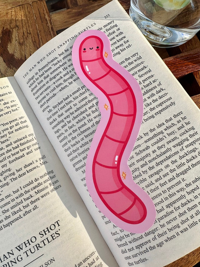 Cute Worm Bookmark Pink Bookmark Bullet Journal Stationary Animal Bookmark zdjęcie 1