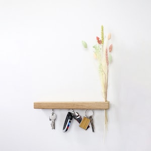 FlowerBar Keys &quot;Dolce Vita&quot; key board made of oak with dried flower bouquet, key board