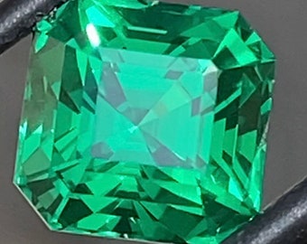 Smaragdgroene YAG-edelsteen, 2,60 ct, Asscher-slijping, 6,26 x 6,24 mm