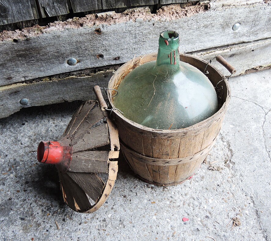Carboy Français Antique avec Étui en Bois et Paille
