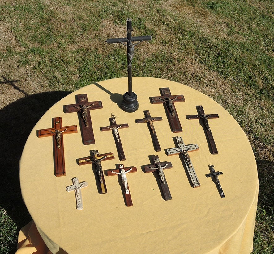 Assortiment De 12 Croix