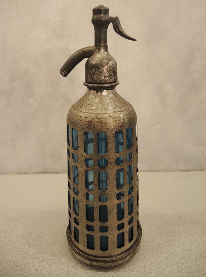 Siphon en Verre Bleu Français Antique avec Cage Métallique