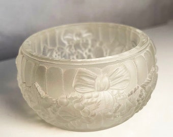 French Art Deco Moulded Glass Candy or Powder Box - Ribbon