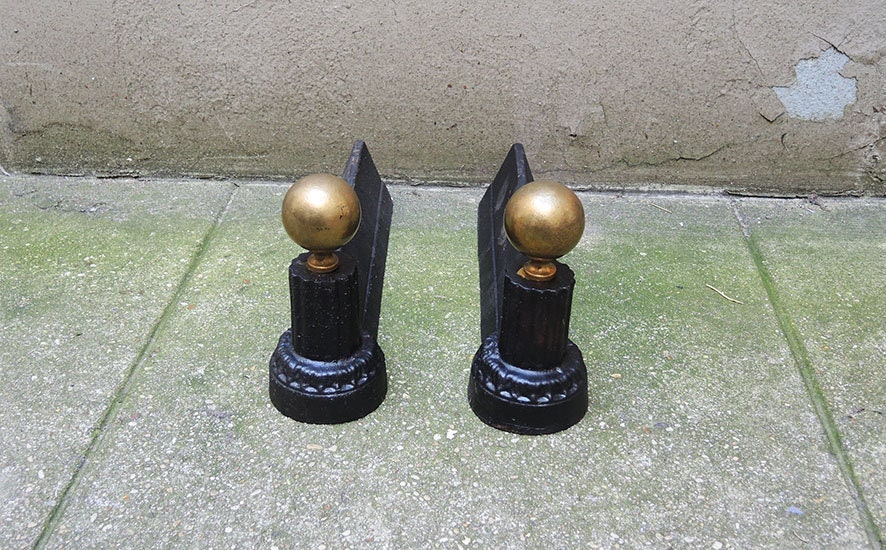 Anciens Français en Fonte de Fer avec Boule Laiton