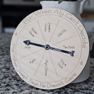 Couple&#39;s Dinner Spinner - Date Night Decision Maker - Dinner Decider - gift for boyfriend - gift for girlfriend - Best Valentine&#39;s Day Gift
